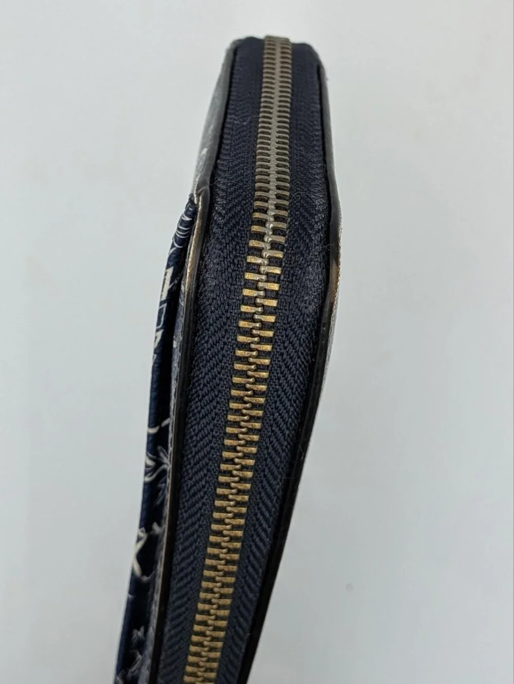 Michael Kors Wallet Mens Grant Tech Zip Around Navy Blue White Palm Tree design